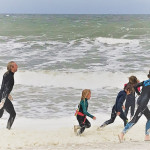 Urlaub-ohne-Koffer-im-Ocean-Camp-Inselkind-Woche-1-Hoernum-Wassergewoehnung-im-Meer